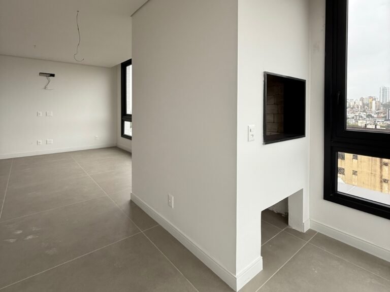 Revestimento de parede com reboco em gesso aplicado em ambiente interno